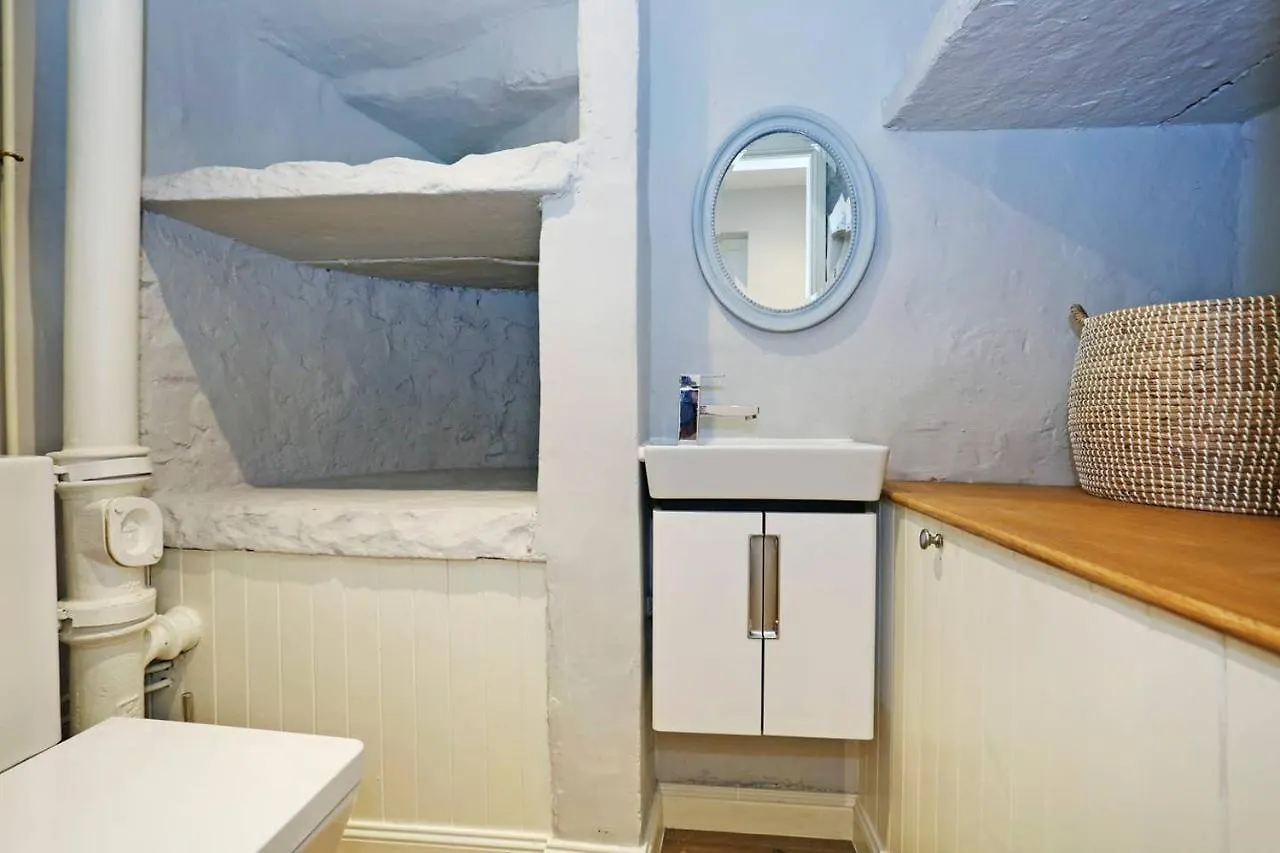 Joivy Vibrant Home Near Calton Hill Edinburgh Apartman