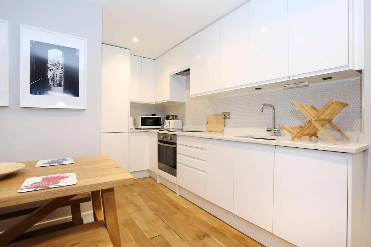 Joivy Vibrant Home Near Calton Hill Edinburgh
