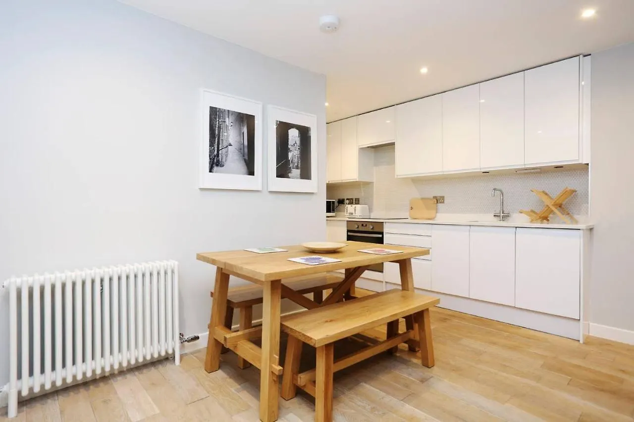 Joivy Vibrant Home Near Calton Hill Edinburgh